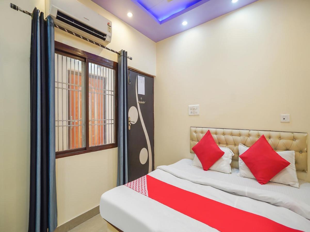 فاراناسي Oyo 75627 New Ankit Guest House المظهر الخارجي الصورة