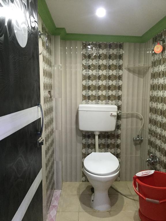 فاراناسي Oyo 75627 New Ankit Guest House المظهر الخارجي الصورة