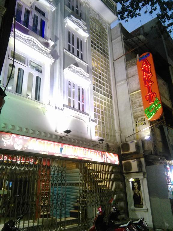 فاراناسي Oyo 75627 New Ankit Guest House المظهر الخارجي الصورة