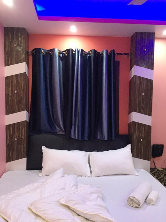 فاراناسي Oyo 75627 New Ankit Guest House المظهر الخارجي الصورة